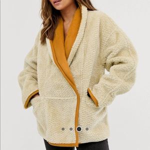 Teddy Coat with shawl collar in cream!